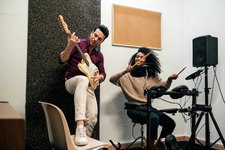 Finding Your Groove: How Jazz Improvisation Builds Confidence and Creativity